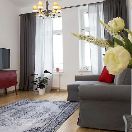 Leon Apartment