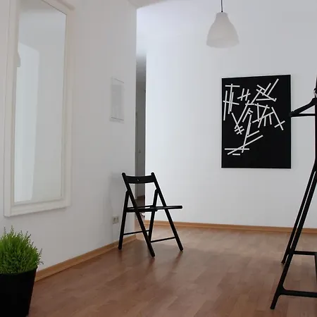Leon Apartment *