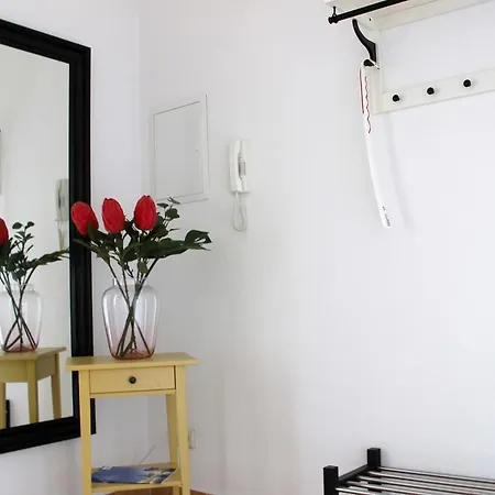 Leon Apartment *