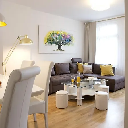 Leon Apartment